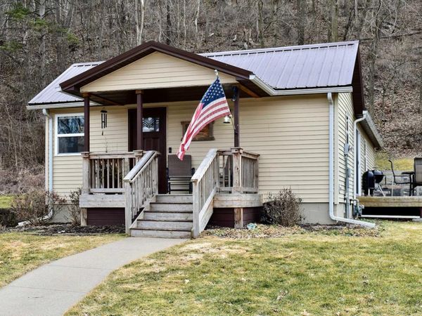 116 N Money Creek Street , Rushford, MN 55971