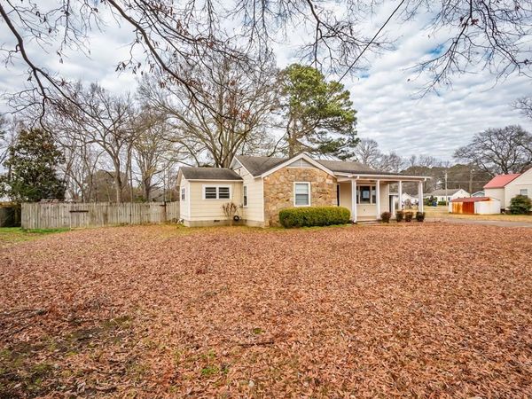 201 East Street, Batesville, MS 38606