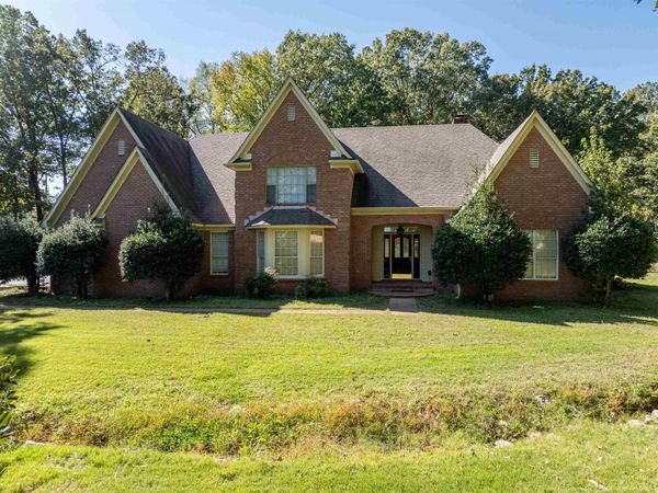 7827 GERMANTOWN RD, Olive Branch, MS 38654