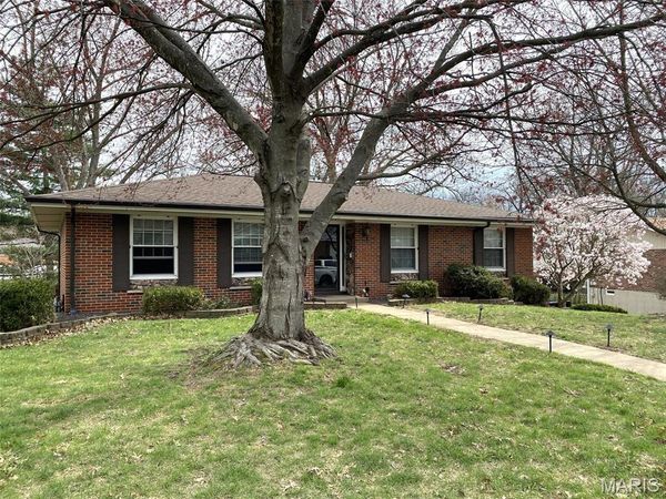 508 Rosewood Drive , Belleville, IL 62223