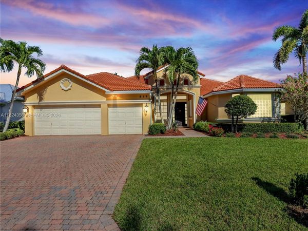 819 SW Bromelia Ter , Stuart, FL 34997