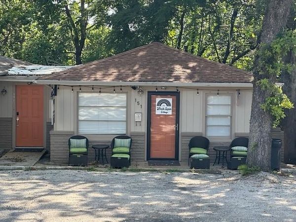 151 Van Buren , Eureka Springs, AR 72632