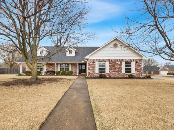 1547 Colby Circle , Springdale, AR 72764