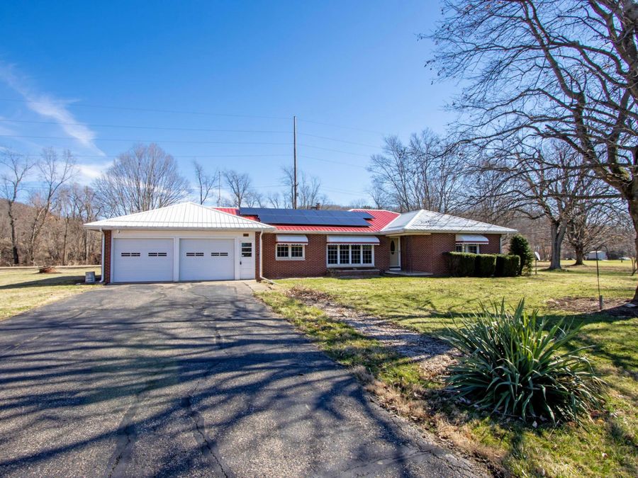 174 W 2nd Street , Perrysville, OH 44864 Photo 1