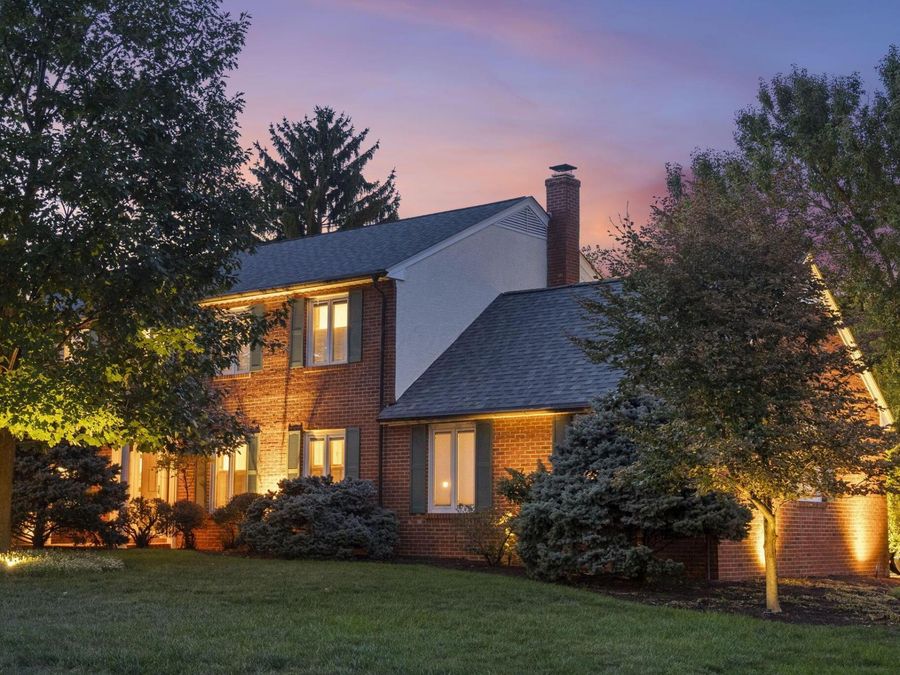 2560 Chartwell Road , Upper Arlington, OH 43220 Photo 1