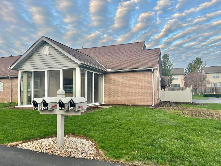 2465 Meadow Glade Drive , Unit 26, Hilliard, OH 43026 Photo 1