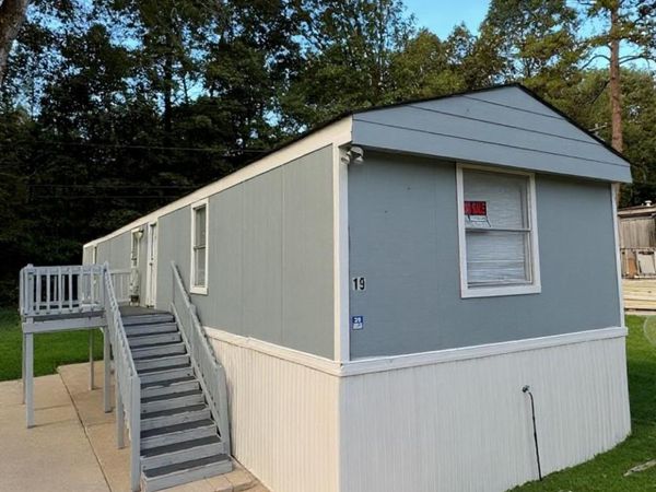19 POOLES Circle, Ellenwood, GA 30294