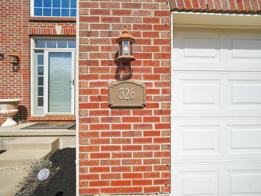 326 Sackett Drive, Monroe, OH 45050 Photo 4