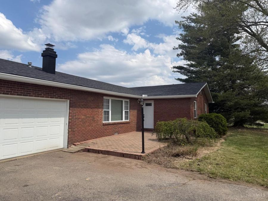 1501 Starling Road, Clark Township, OH 45106 Photo 3