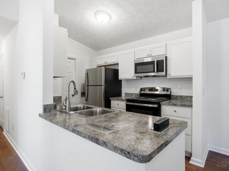 220 Carrington Lane, Unit 311, Loveland, OH 45140 Photo 12