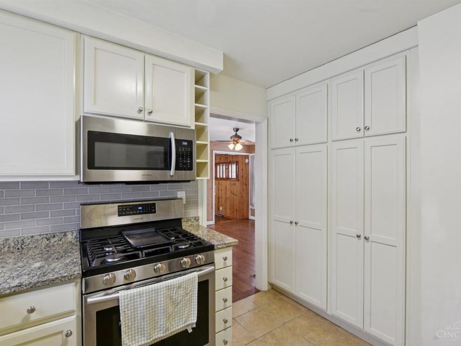335 Albion Avenue, Glendale, OH 45246 Photo 9