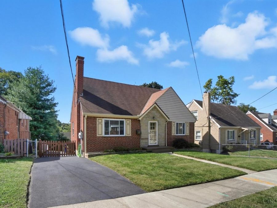 3795 Meadowlark Lane, Fairfax, OH 45227 Photo 3