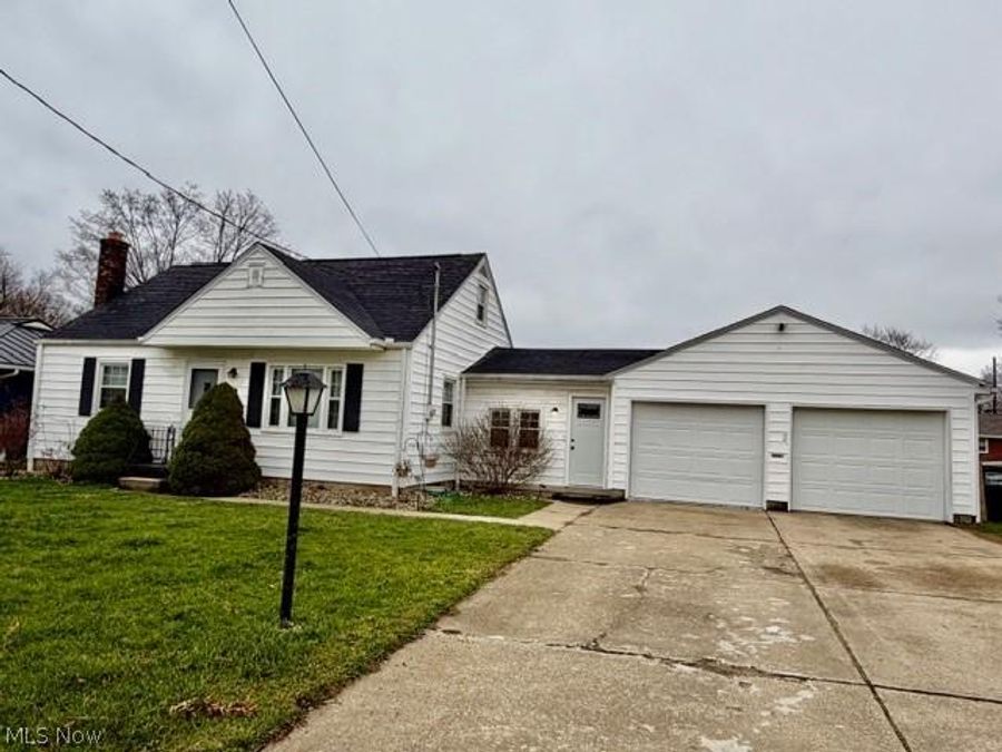 918 15th Street SW, Massillon, OH 44647 Photo 1