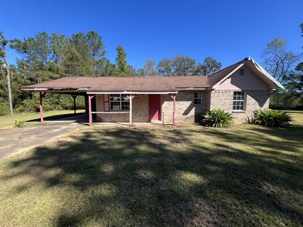 466 White-Rogers Rd., Prentiss, MS 39474