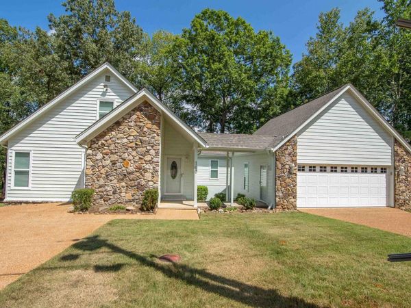 100 VANTAGE PT , Counce, TN 38326