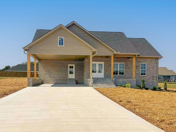 34 Baker Ct , Lawrenceburg, TN 38464