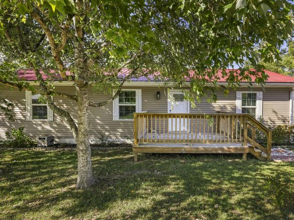 408 Magnolia St , Baxter, TN 38544