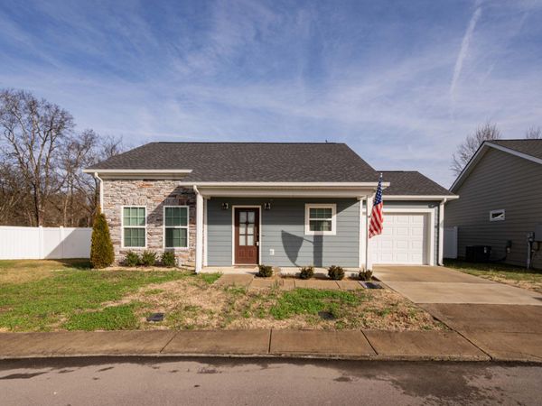 180 Nichols Dr , Woodbury, TN 37190