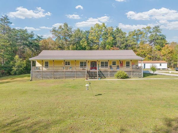 908 Riverchase Trl , Clarkrange, TN 38553