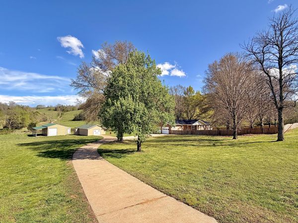 1595 Hurricane Creek Rd , Lawrenceburg, TN 38464