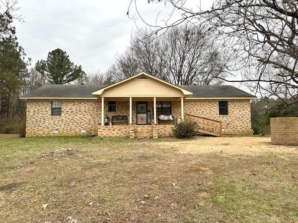 390 PYBURN DR , Savannah, TN 38372