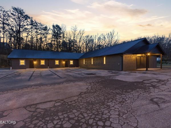 140 Tarwater St , Rockwood, TN 37854