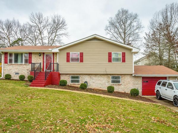 12 Maple Lane , Fort Oglethorpe, GA 30742