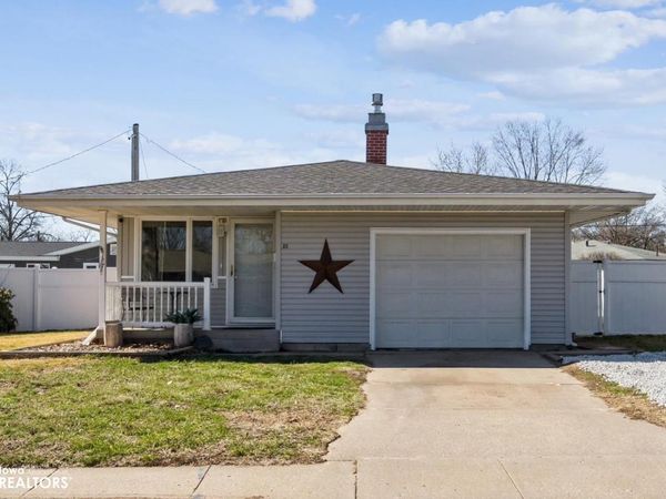 23 Oak Dr, Fort Madison, IA 52627