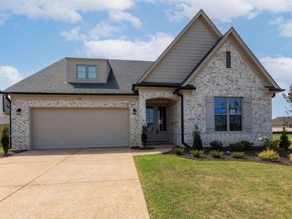 90 HILLSIDE DR, Oakland, TN 38060