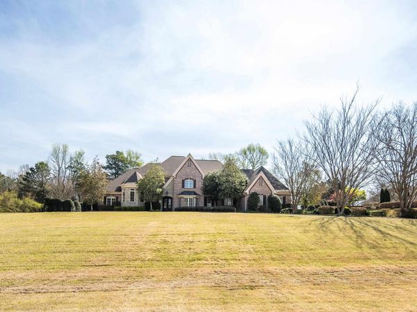 140 JAMERSON FARM RD, Collierville, TN 38017