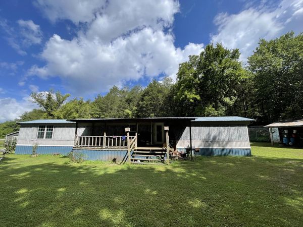 3406 Lowes Gap Road , Pikeville, TN 37367