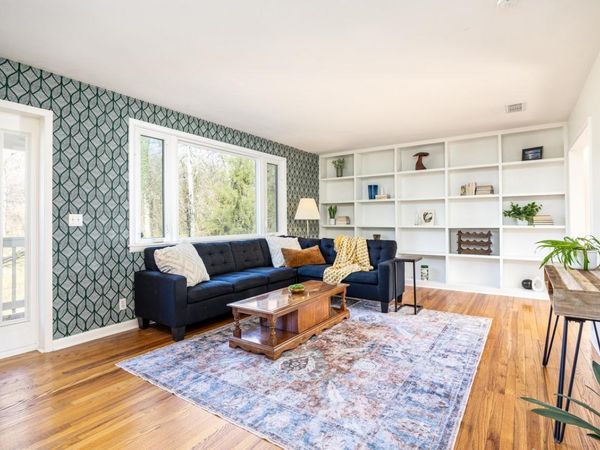 807 Russleo Dr , Nashville, TN 37209