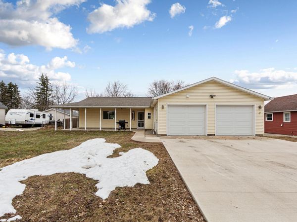 128 Olive Street , West Concord, MN 55985