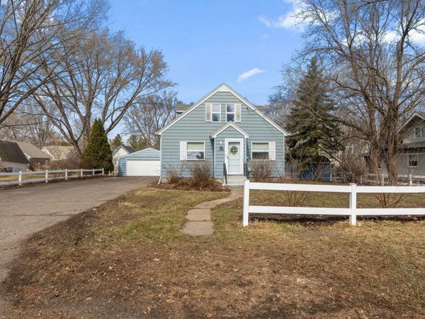152 Busch Avenue , Center City, MN 55012