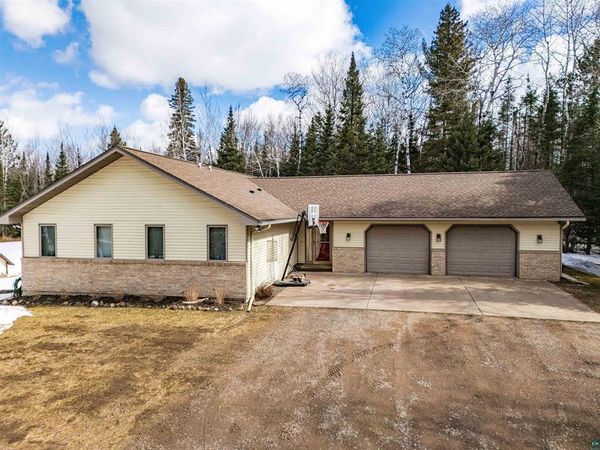 114 Pine Ridge Road , Esko, MN 55733