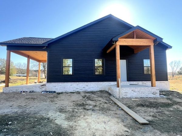 513 Highway 287 , Morrilton, AR 72110