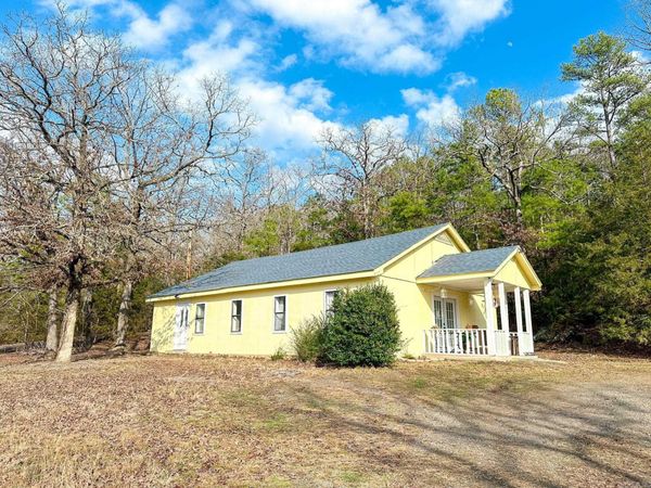 4149 Henderson Road , Clinton, AR 72031