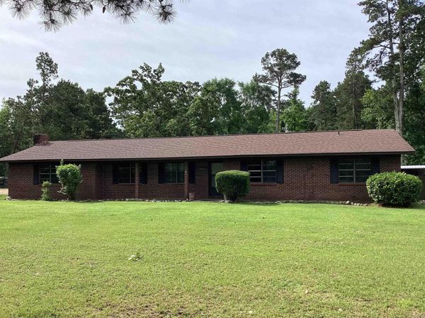 228 Nevada 66 W , Prescott, AR 71857