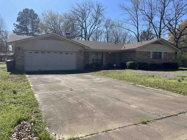 2607 E W , Russellville, AR 72801