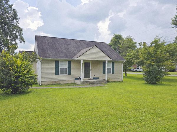 `407 W 3rd Street, Jasper 37347