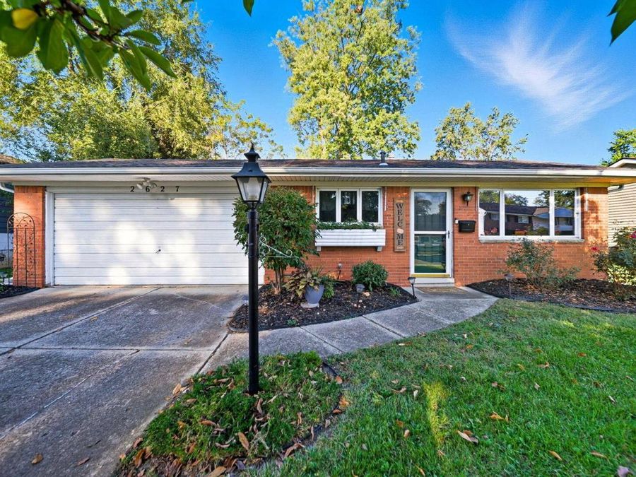 2627 Hubbell Road , Columbus, OH 43232 Photo 1