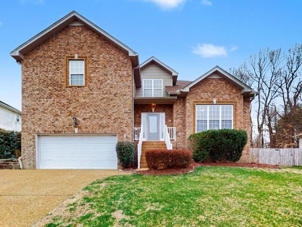 1523 Bunbury Dr , Thompsons Station, TN 37179