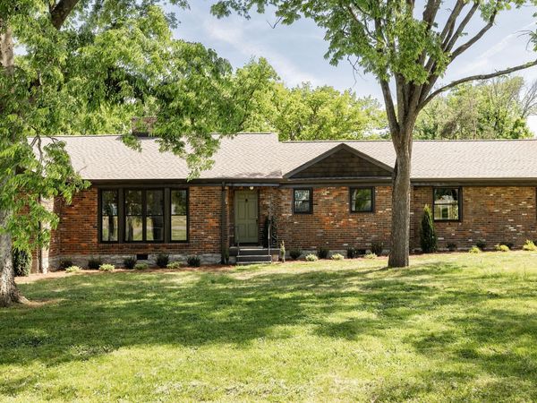 4706 Lovewood Dr , Nashville, TN 37216