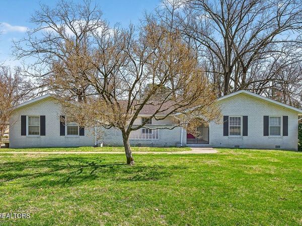 725 Flatt Ave, Cookeville, TN 38501