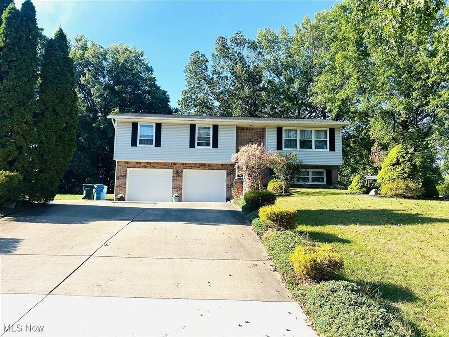 111 Magua Drive , Akron, OH 44319 Photo 1