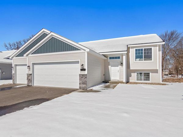 6657 Granby Street , North Branch, MN 55056