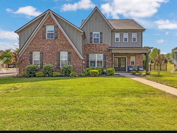 100 Carrick Ct , Nolensville, TN 37135