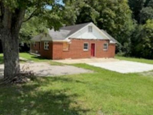 468 Burem Road, Rogersville, TN 37857