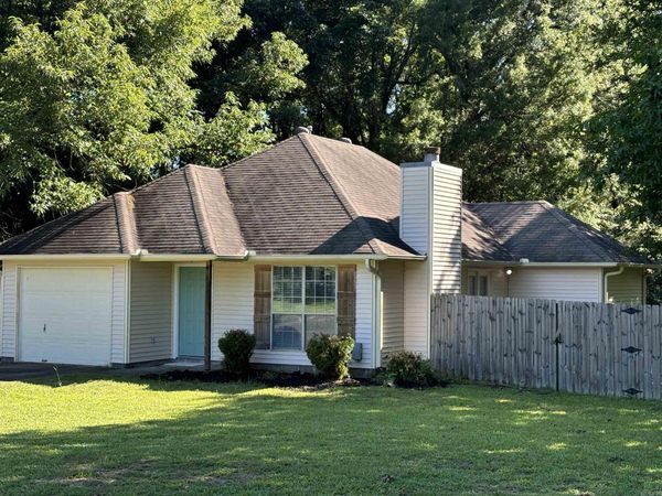 134 Eve , Conway, AR 72034
