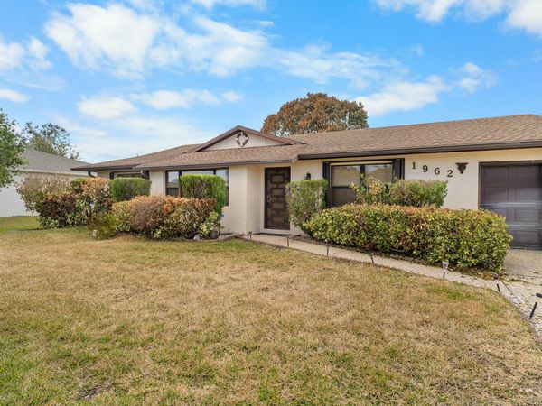 1962 SW Libra Lane, Port St. Lucie, FL 34984